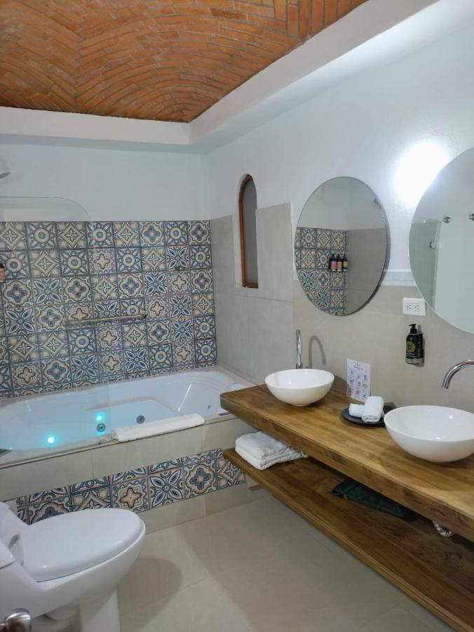 La Alhambra Hotel Boutique 莱瓦镇 外观 照片